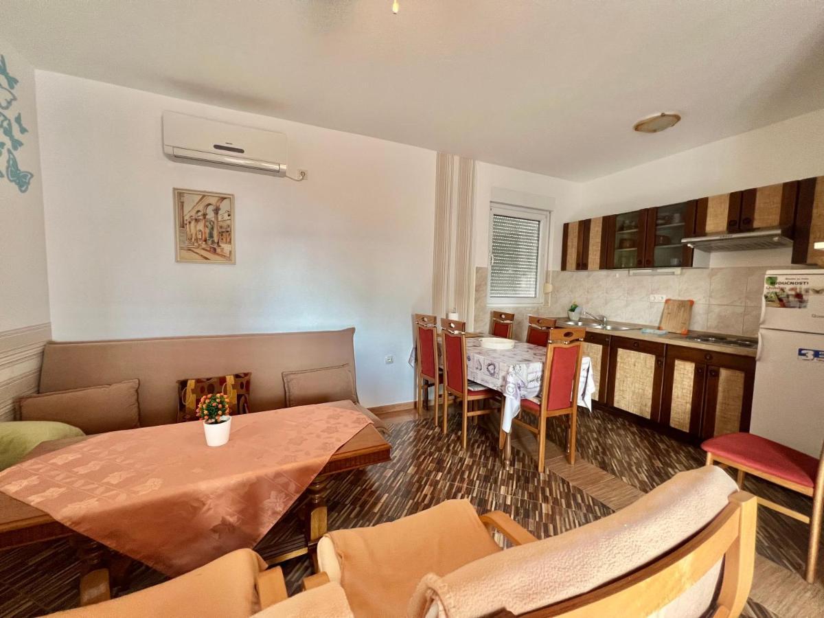 Apartmani Marija Dramalj Exterior foto