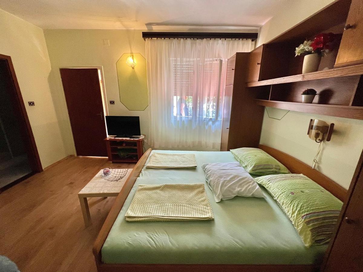 Apartmani Marija Dramalj Exterior foto